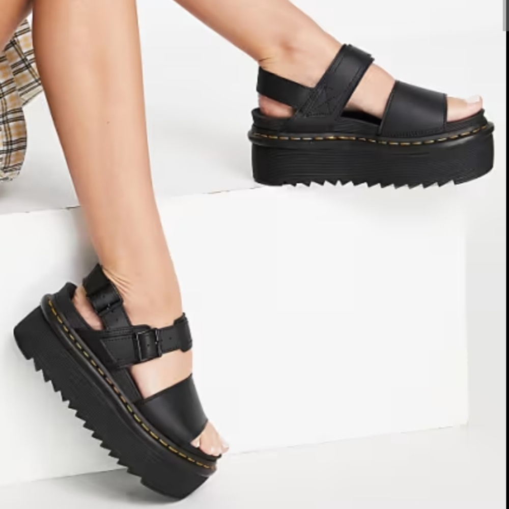 Black Platform Sandals - Women's Chunky Strap Sandal